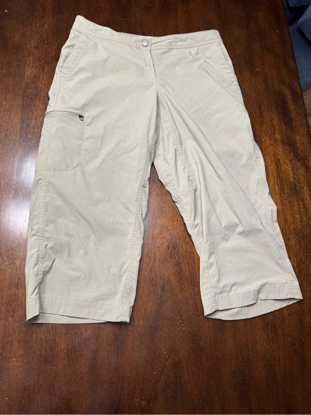L.L. Bean Beige Capri Cargo Pants